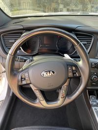 Clean Kia steering wheel